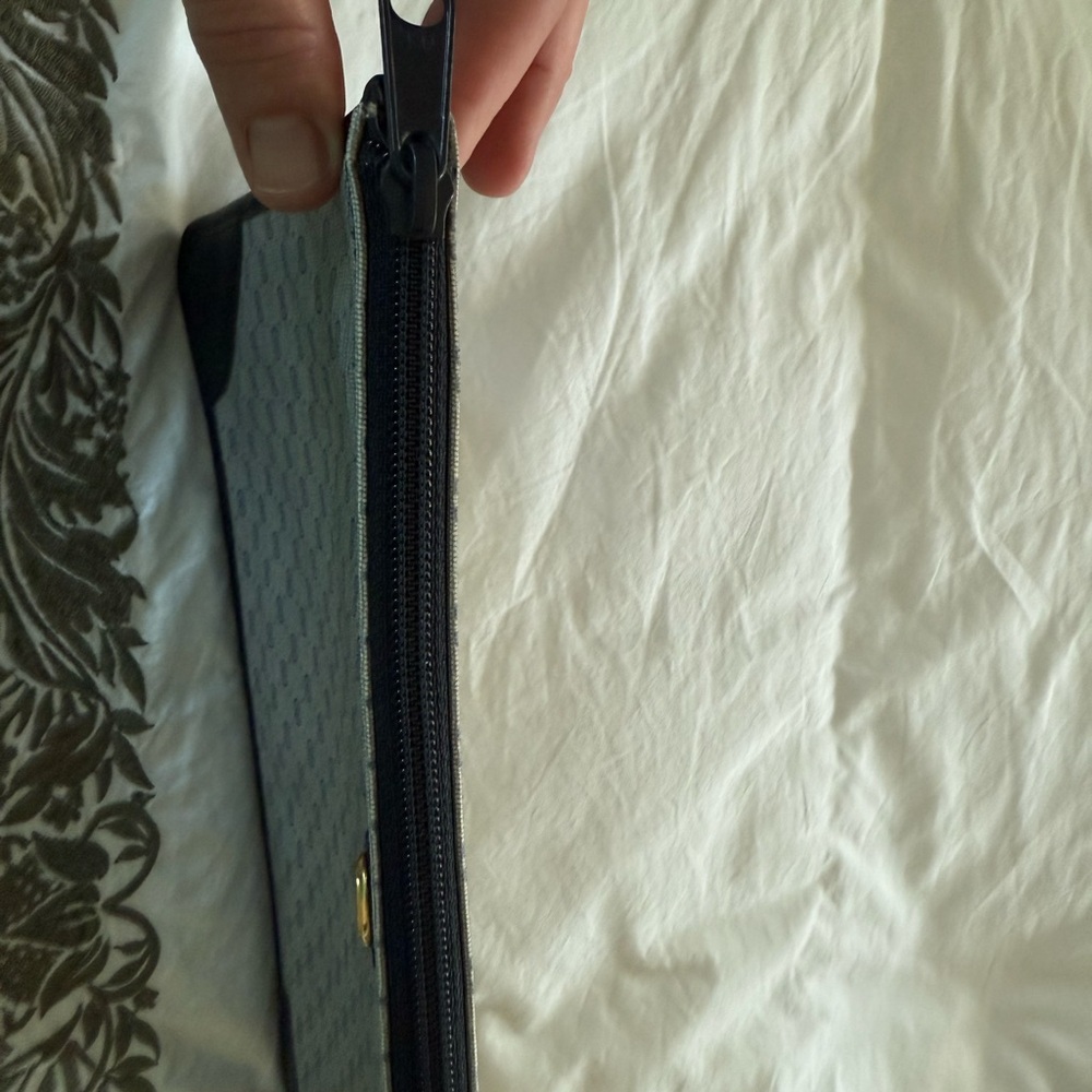 Gucci Black and Gray clutch  Bag - Picture 8 of 11